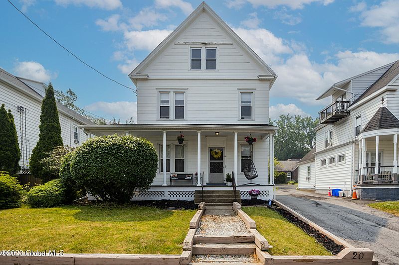 3rd image of 20 Locust Avenue
