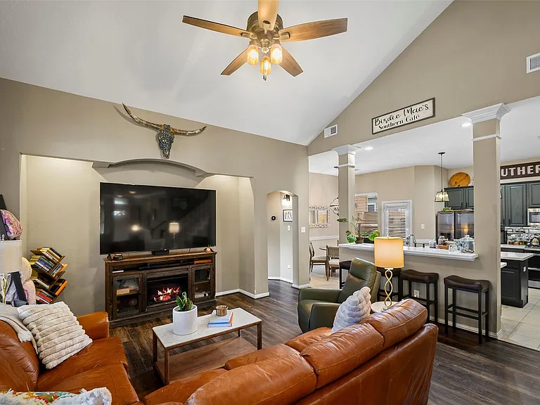 13718 Cardinal Flowers Dr — Photo 13