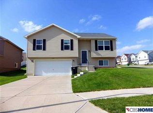 19350 X St, Omaha, NE 68135