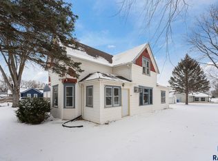 400 E Blaine Ave, Viborg, SD 57070