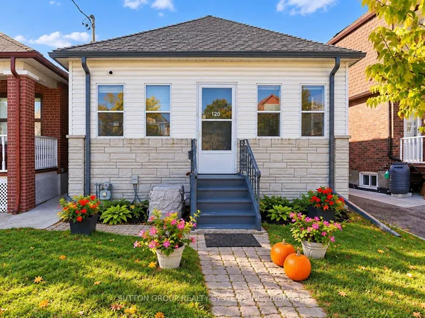 120 Brownville Ave, Toronto, ON M6N 4L4