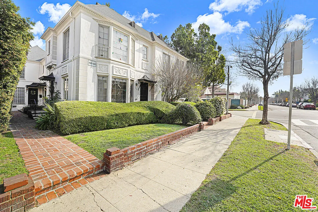 Building Photo - 168 S Elm Dr #168 S ELM