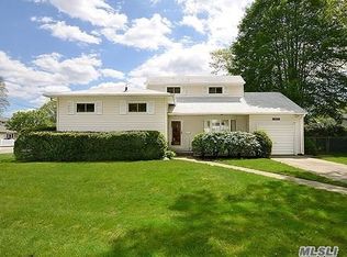 1329 Lakeshore Dr, Massapequa Park, NY 11762