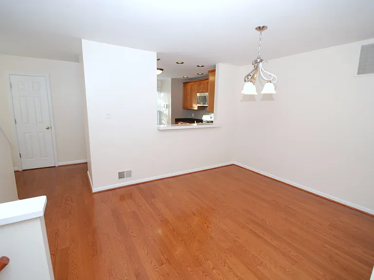 13500 Darter Ct — Photo 10