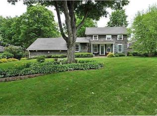 344 Gardner St, Wayzata, MN 55391
