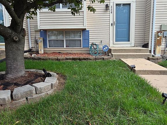 3rd image of 228 Oak Leaf Way