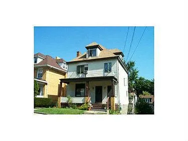1518 Cumberland St photo 1
