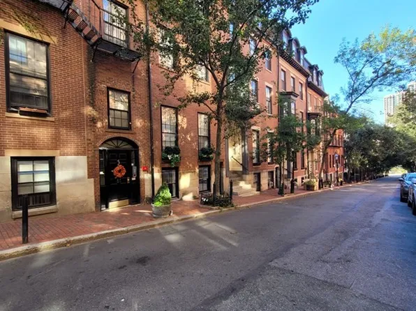 51 Hancock St APT 1, Boston, MA 02114