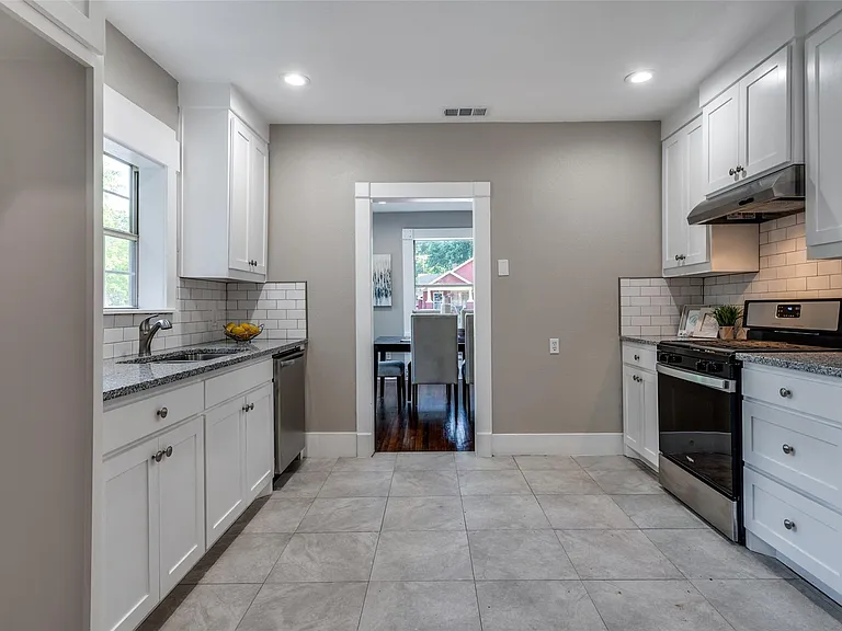 2628 Wilkinson Ave — Photo 11