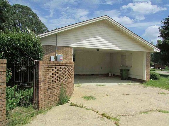 Exterior Features