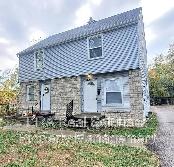 2065 W Mound St — Photo 2