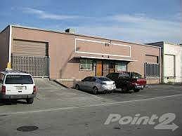 Parking spaces\nFront & Rear entrance