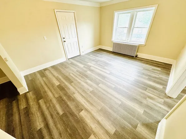 40 102nd Street, 40 102nd St APT 6, Troy, NY 12180