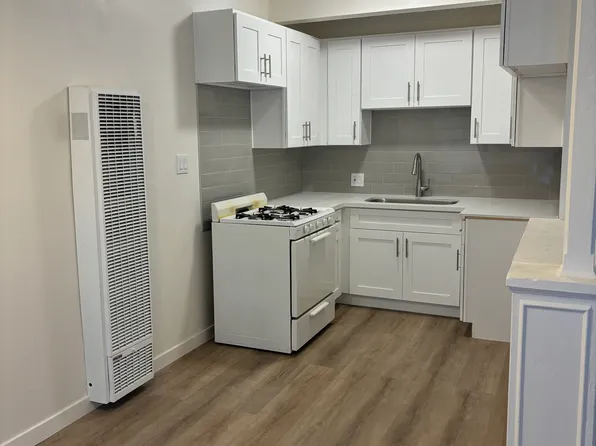 11925 Vanowen St APT 7, North Hollywood, CA 91605