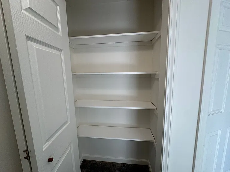 323 Gillespie Ave — Photo 15
