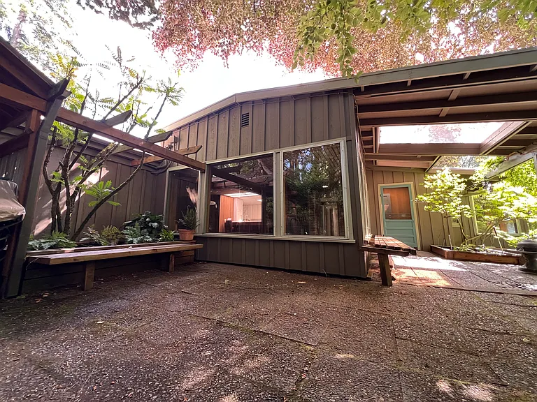 17177 Cedar Rd — Photo 31