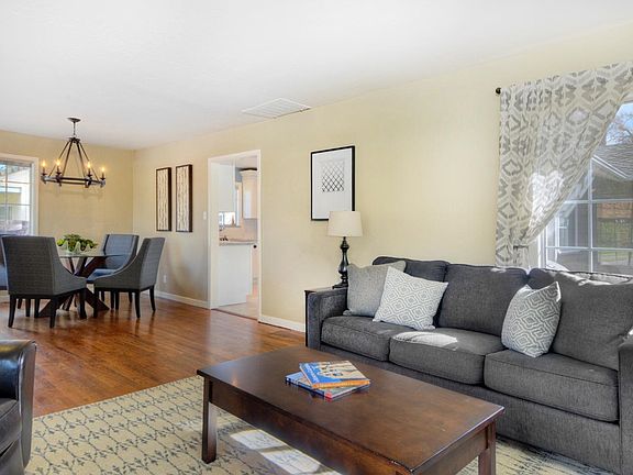 3rd image of 1031 Vera Ave