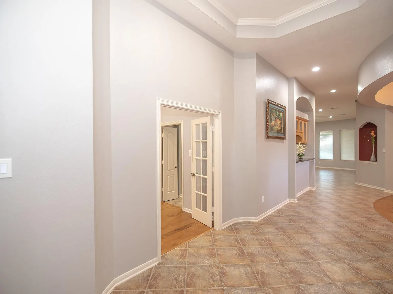 4 bed, 3.0 bath, 3056 sqft, $2,850 — Photo 2