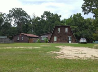 61 Price Ln, Claxton, GA 30417