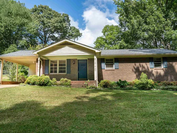 217 Pleasant Dr, Greer, SC 29651