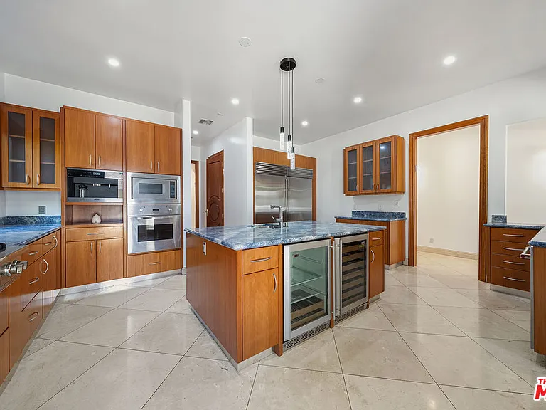 9033 Cresta Dr — Photo 11