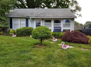 46 W Knollwood Rd, Edison, NJ 08817