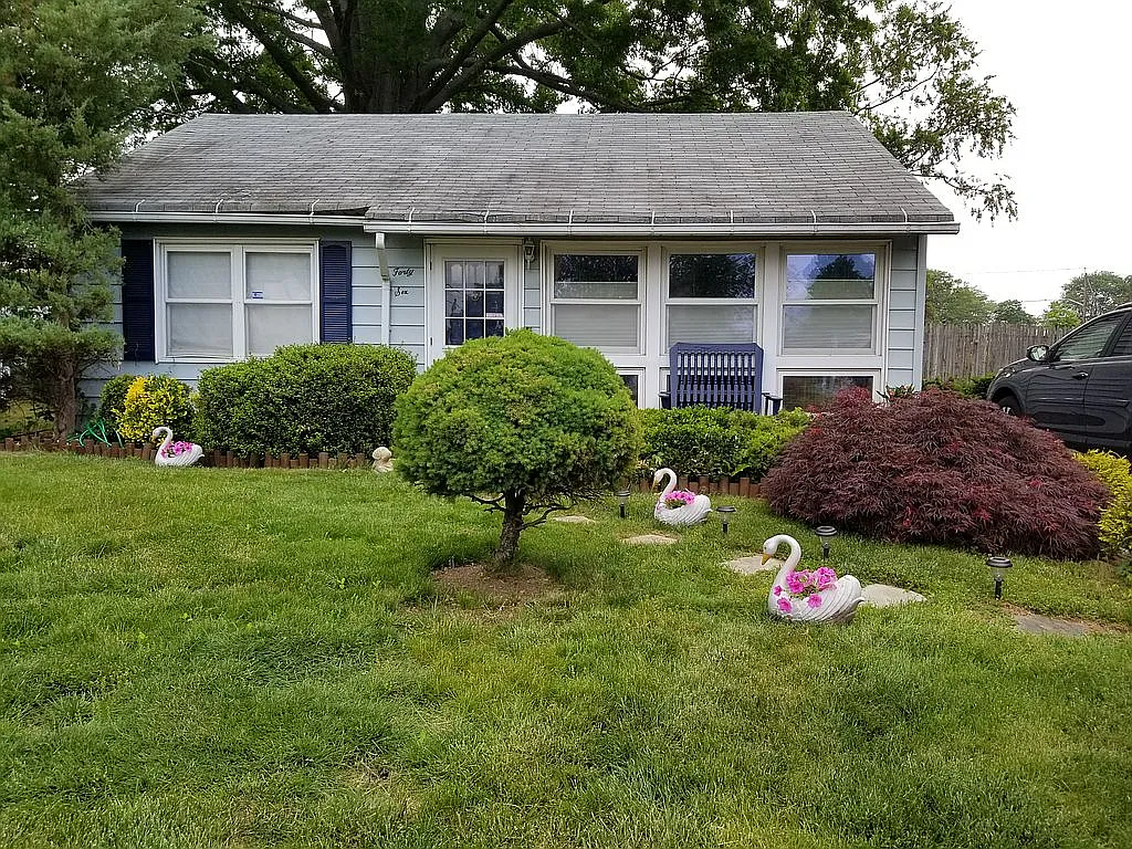 46 W Knollwood Rd photo 1