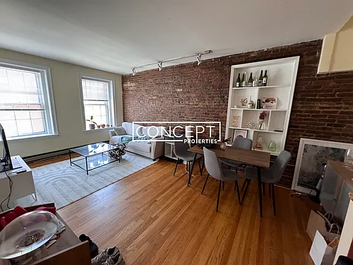 88 W Cedar St Photo 1