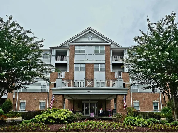 2604 Chapel Lake Dr APT 202, Gambrills, MD 21054