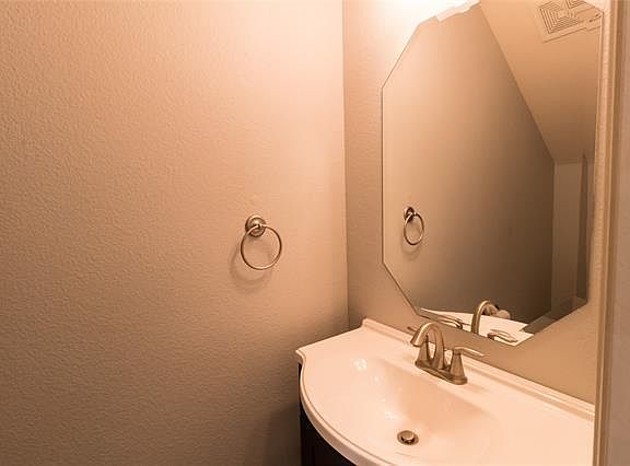 4th image of 3829 Marcillia Cir