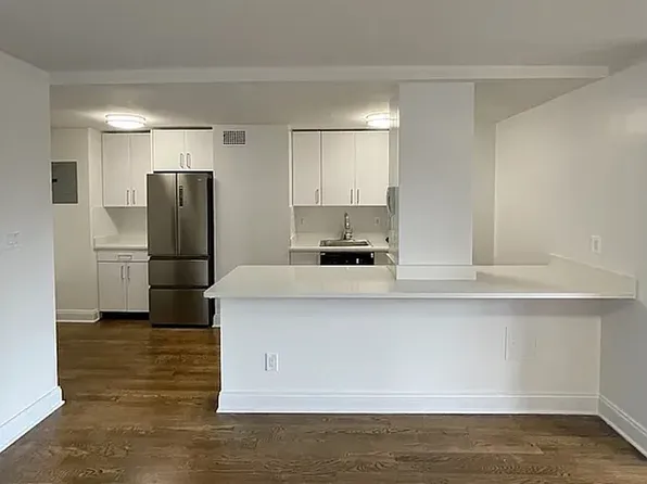 401 East 88th Street image 1 of 9