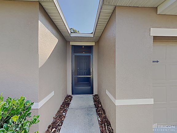 3rd image of 105 Serenola Ct
