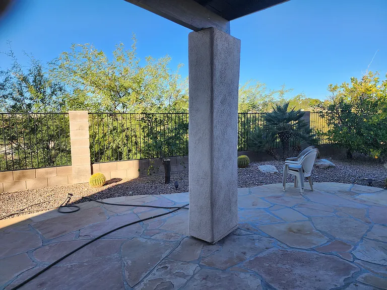 114 E Calle Zavala — Photo 25