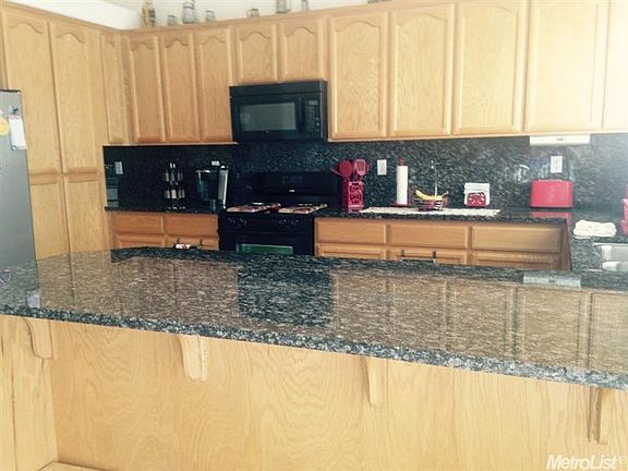 3rd image of 713 Rock Creek Ln