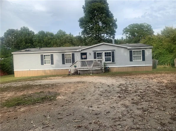15231 Wright Rd, Amelia Court House, VA 23002