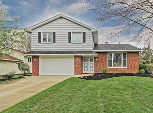 1945 Bromton Dr, Lyndhurst, OH