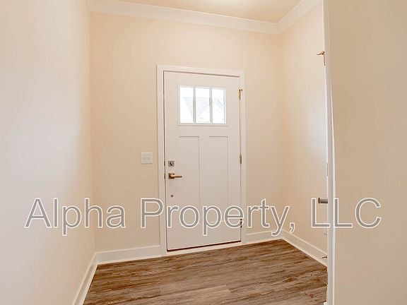 3rd image of 215 Clearwood Dr