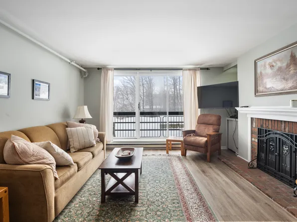 205 Mountainside Dr #51, Warren, VT 05674