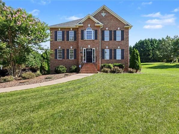 563 Garden Valley Dr, Winston Salem, NC 27107