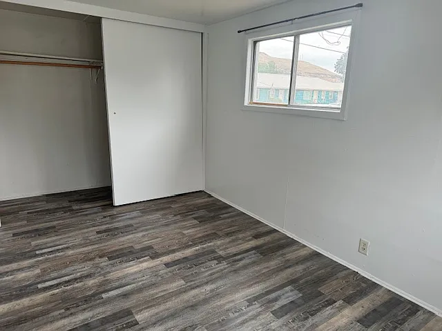 Building Photo - 932 SE Byers Ave #2