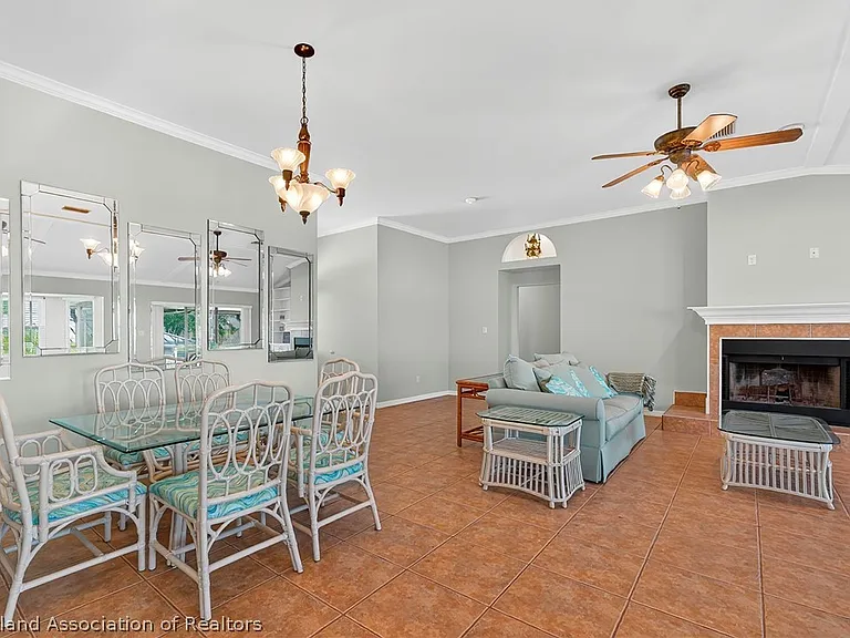 105 Fern Ct — Photo 27