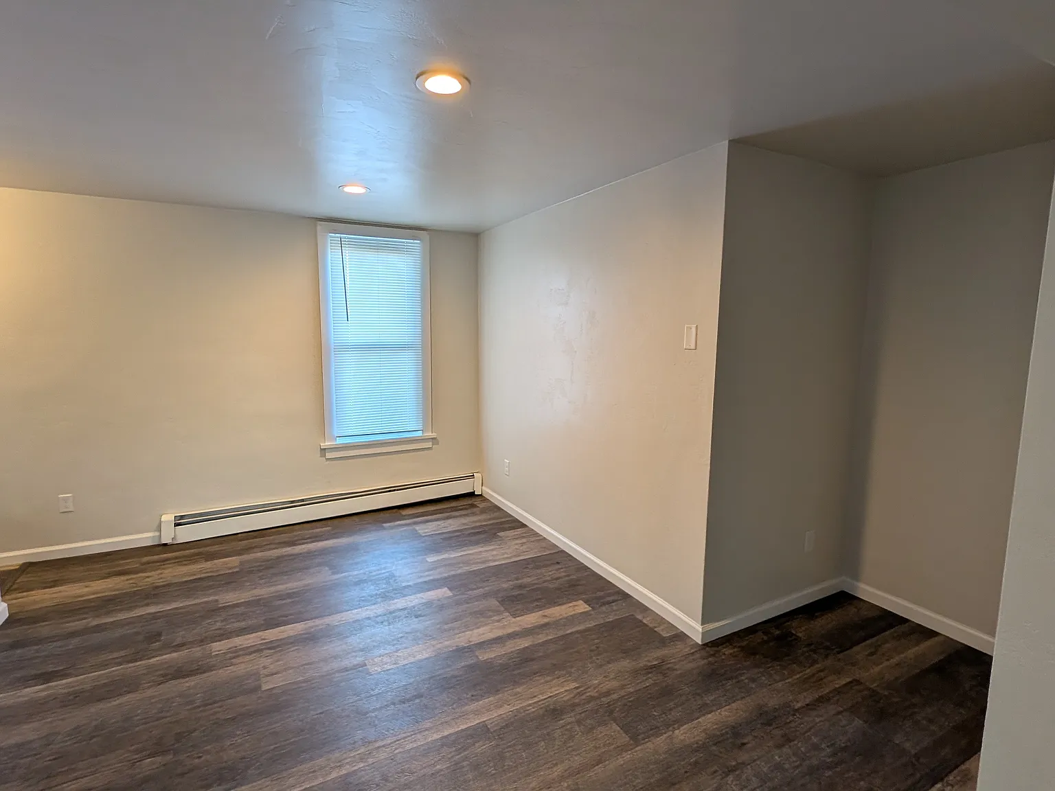 4 bed, 1860 sqft, $2,600 — Photo 4