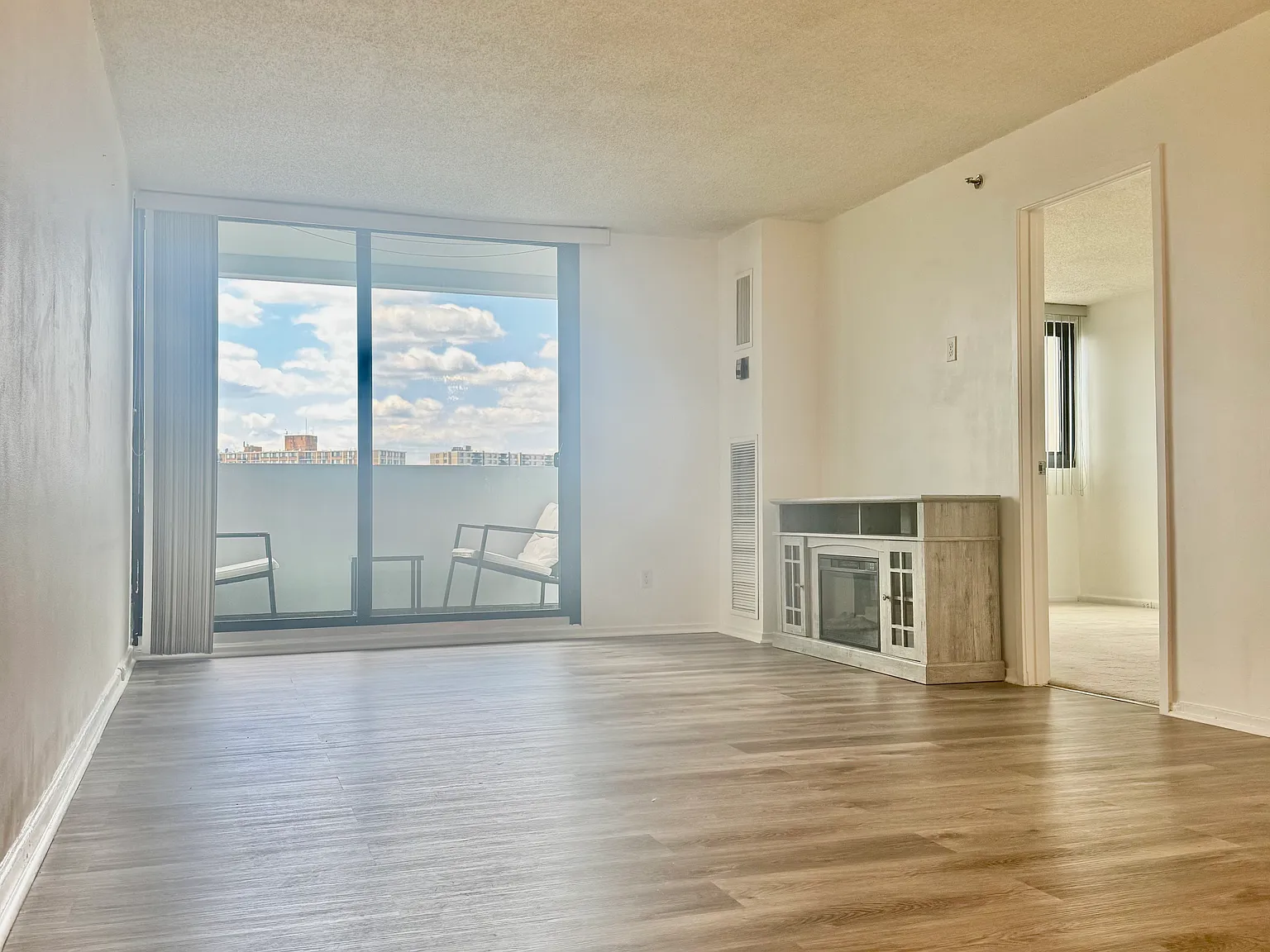 5911 Edsall Rd — Photo 2