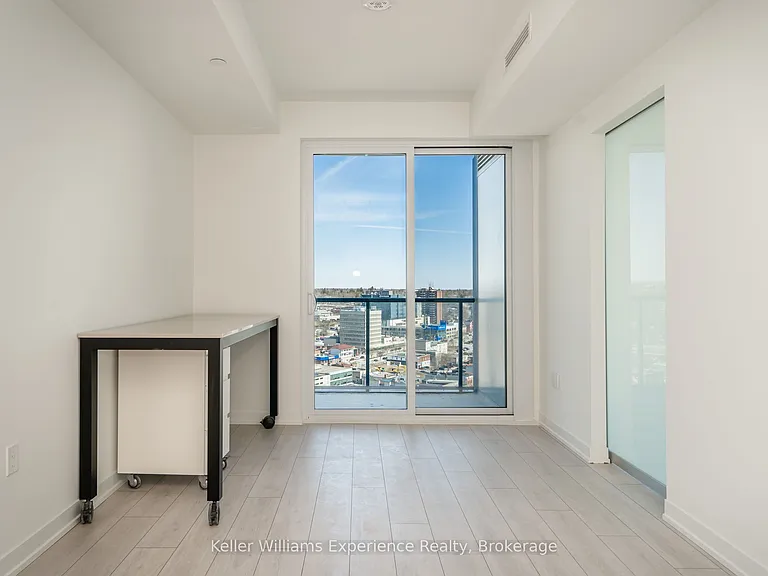 39 Mary St #2007 — Photo 11