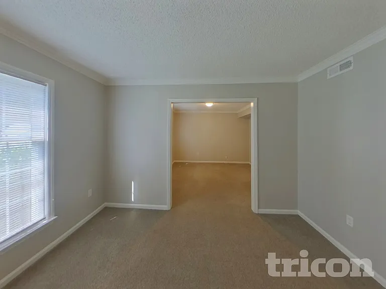 7400 Palmetto Ct — Photo 15