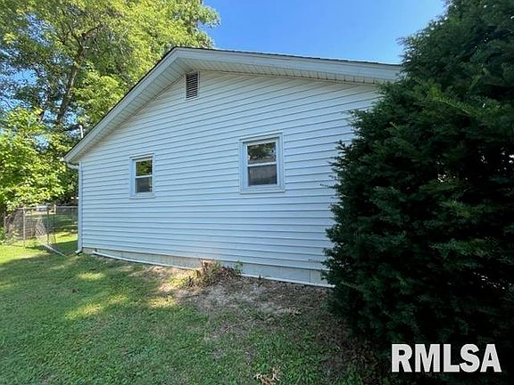 2nd image of 1005 Marlinda Ave