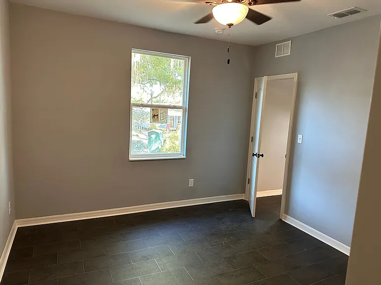 105 N Davis St #1 — Photo 7
