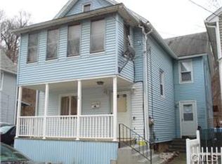 20 Smith St, Ansonia, CT 06401