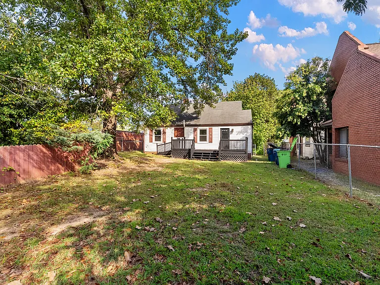 1006 Carlton Ave — Photo 38