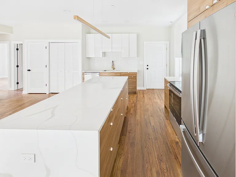 2839 W 24th Blvd #1F — Photo 4